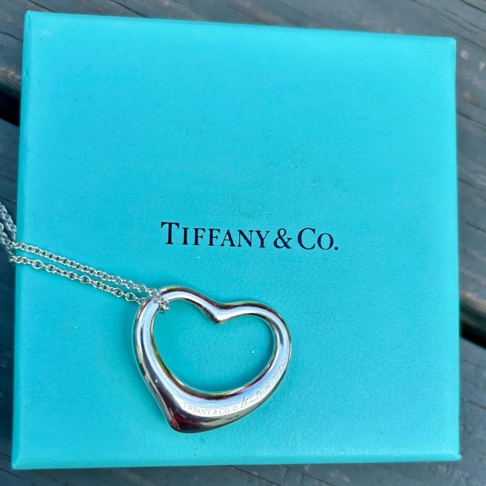 Tiffany & Co. Open Heart Pendant Necklace in Sterling Silver - Picture 2 of 6